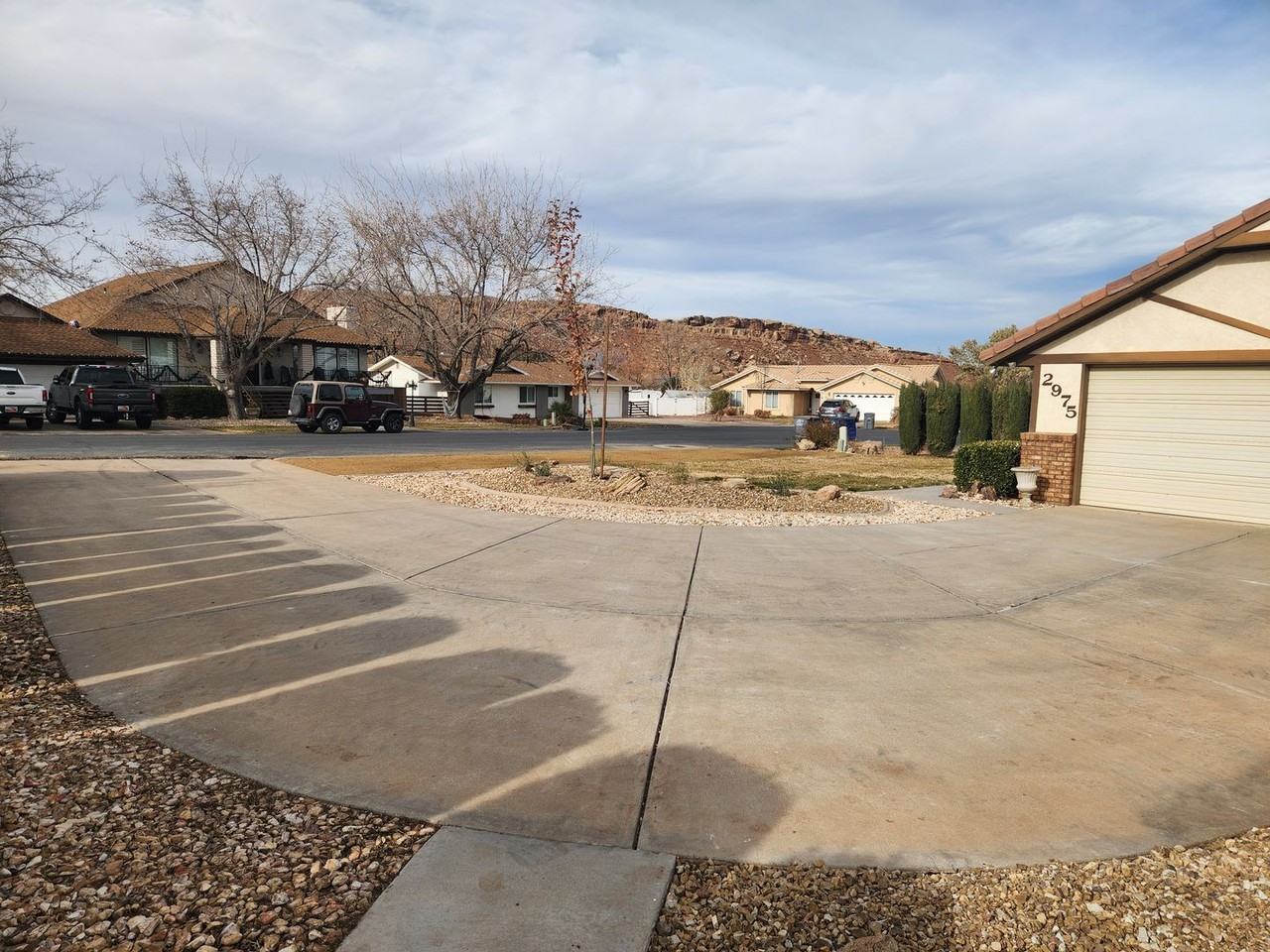 2975 Pear Cir - Photo 3 of 35