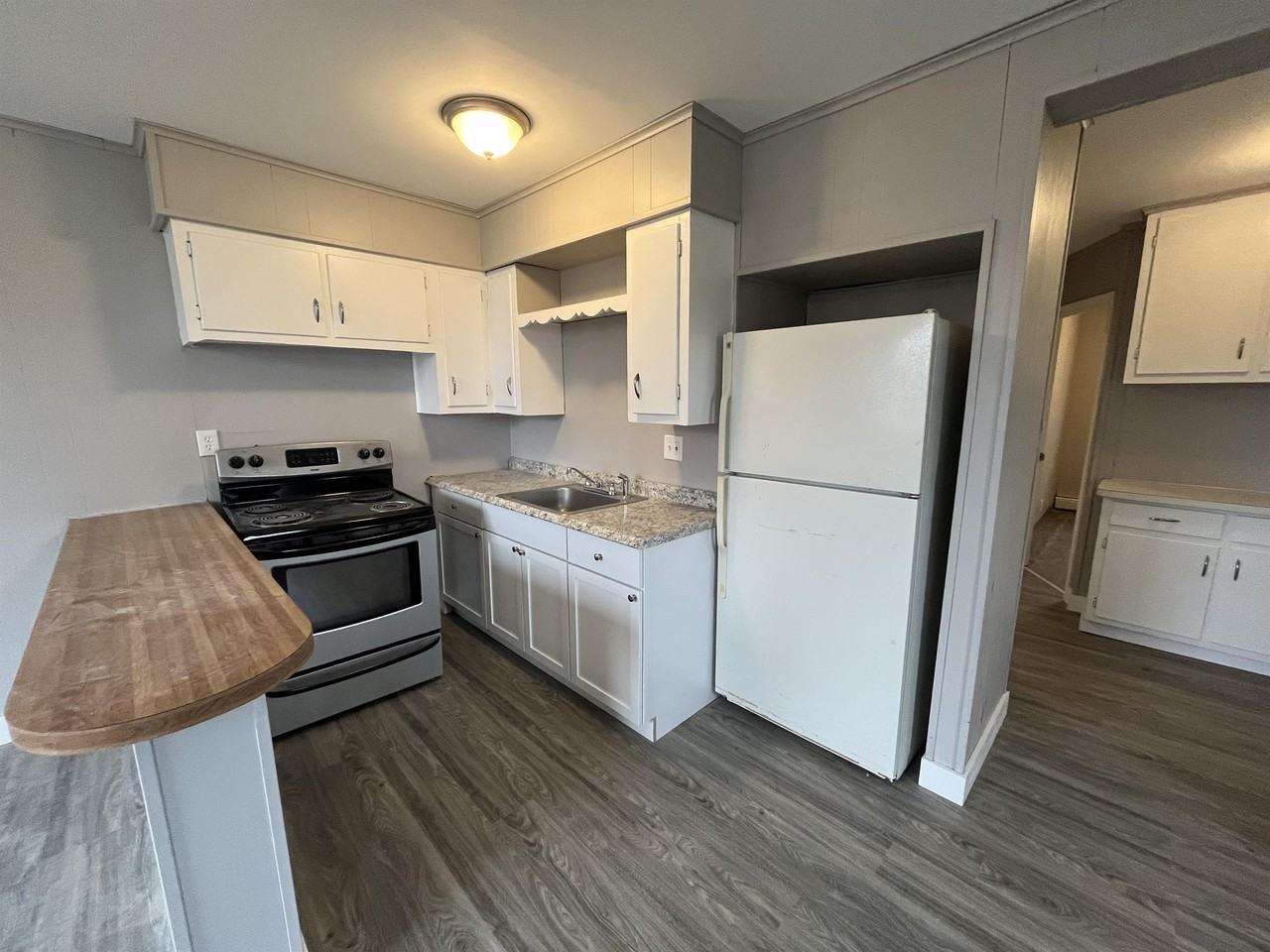 257 Witmer Road - Photo 5 of 16