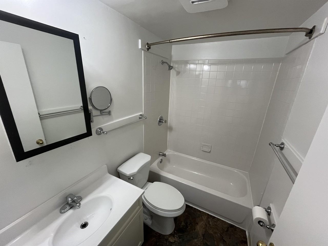 6301 Robinson Road - Photo 7 of 29