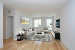 425 W 53rd St #4M - Photo 1 of 1