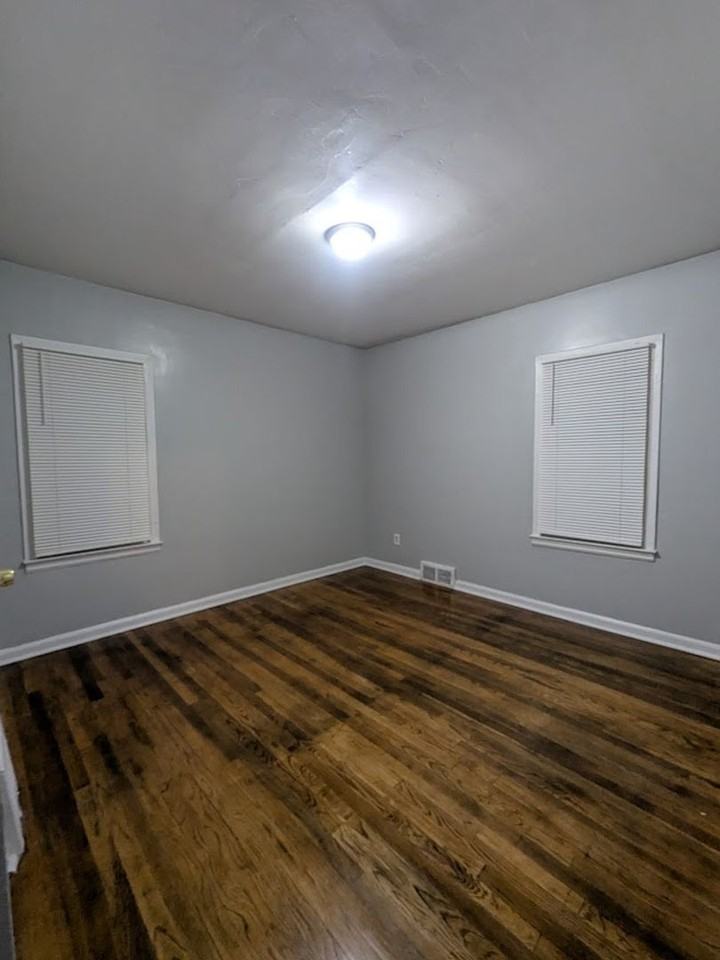 14170 Grandville Ave - Photo 3 of 14