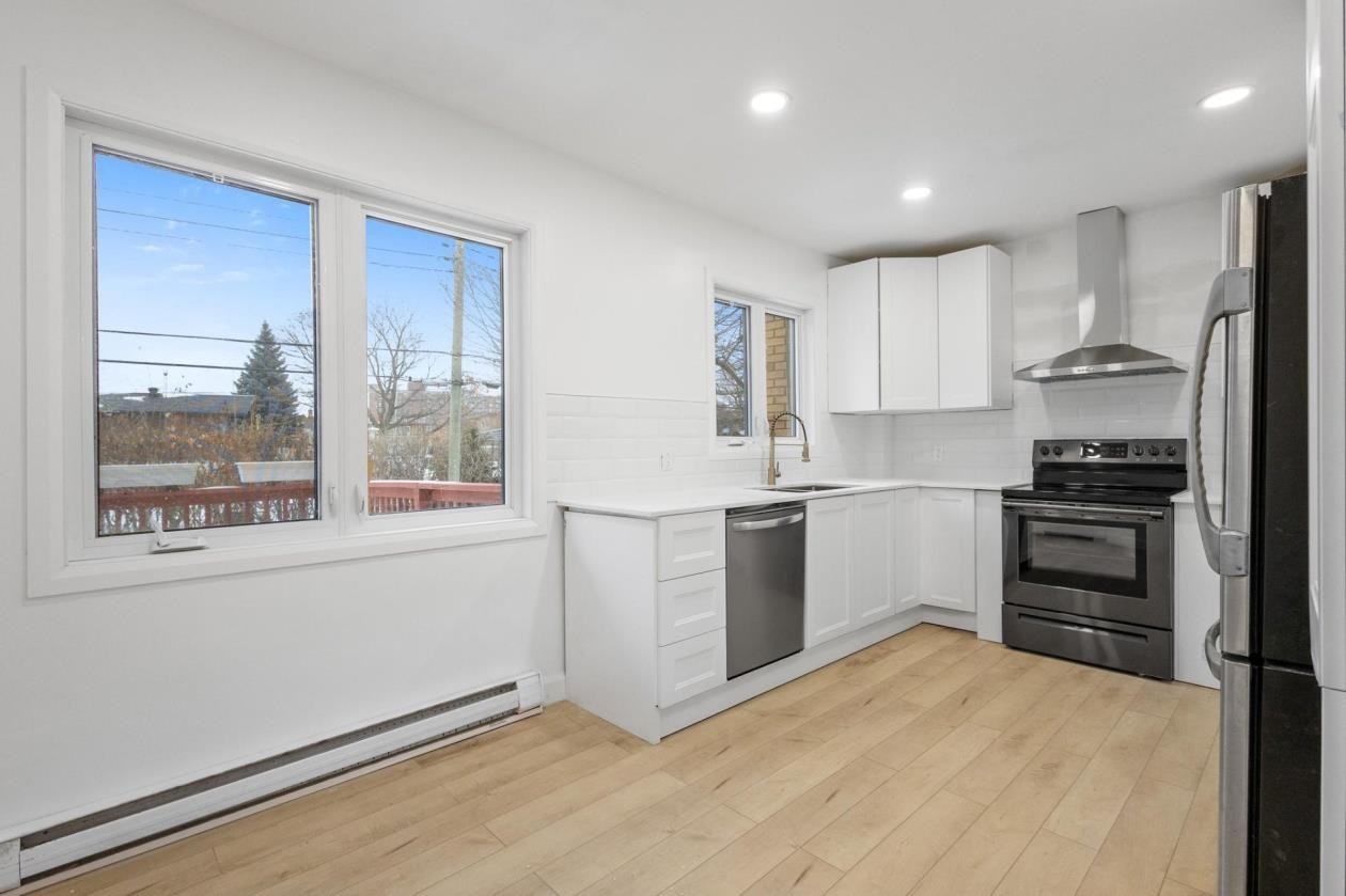 7031 Chemin Guelph - Photo 3 of 21