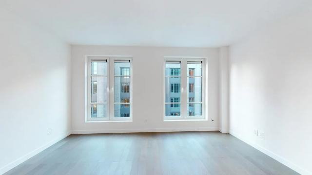 37-26 32nd Street - Photo 5 of 10