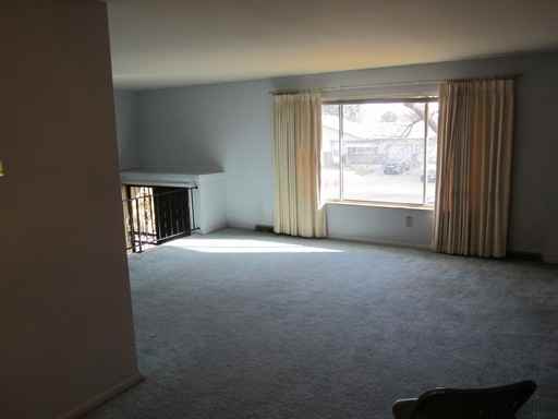 2817 Redwing Rd - Photo 3 of 13