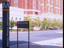 2121 Eisenhower Ave - Photo 2 of 7