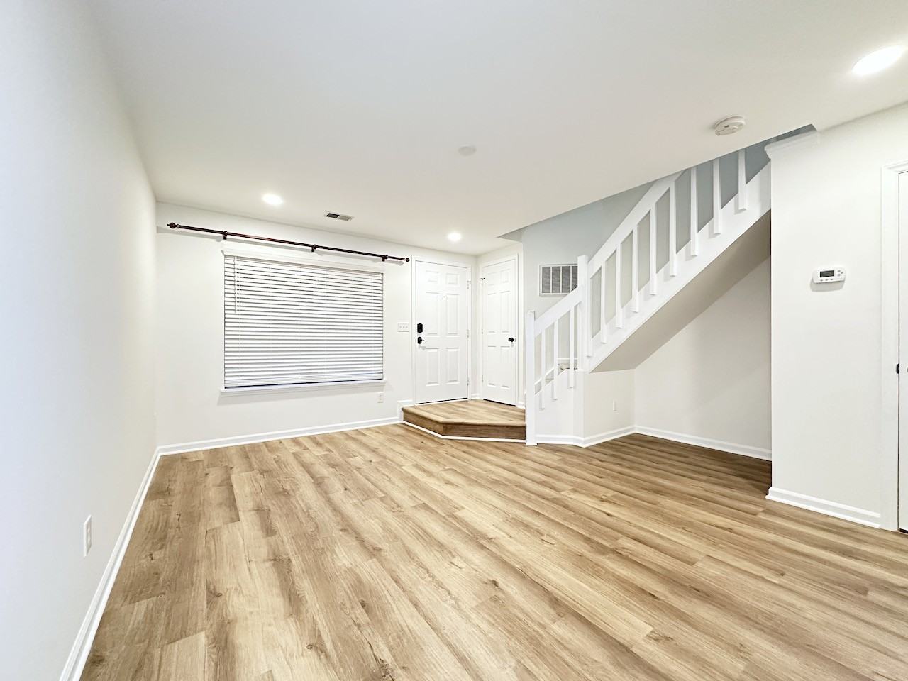 4074 N Course Dr - Photo 6 of 31