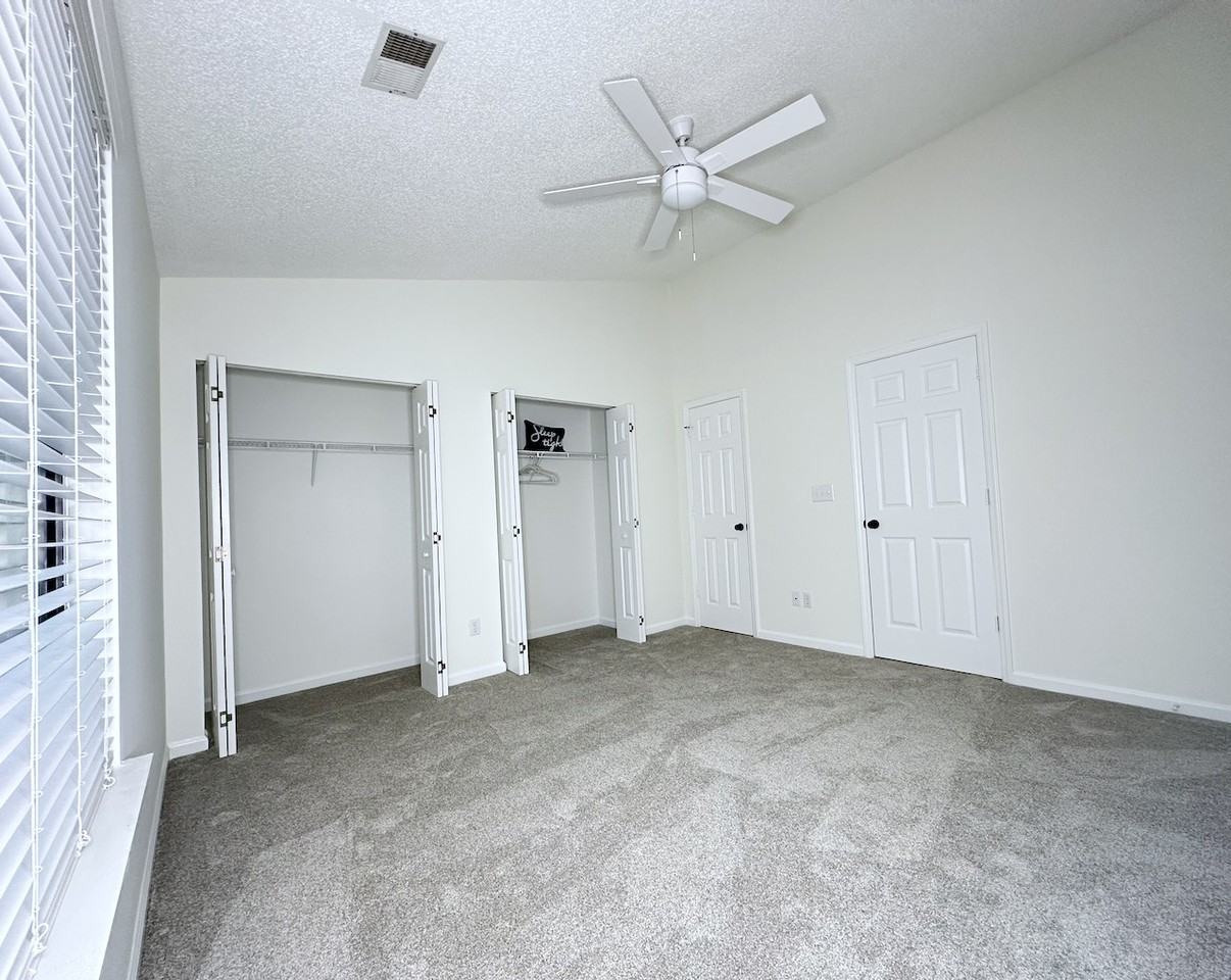 4074 N Course Dr - Photo 7 of 31