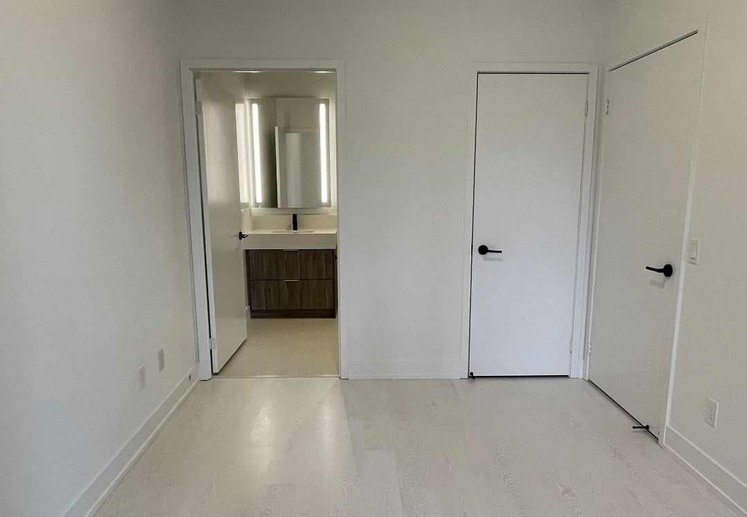 308 Jarvis Street #917 - Photo 4 of 15