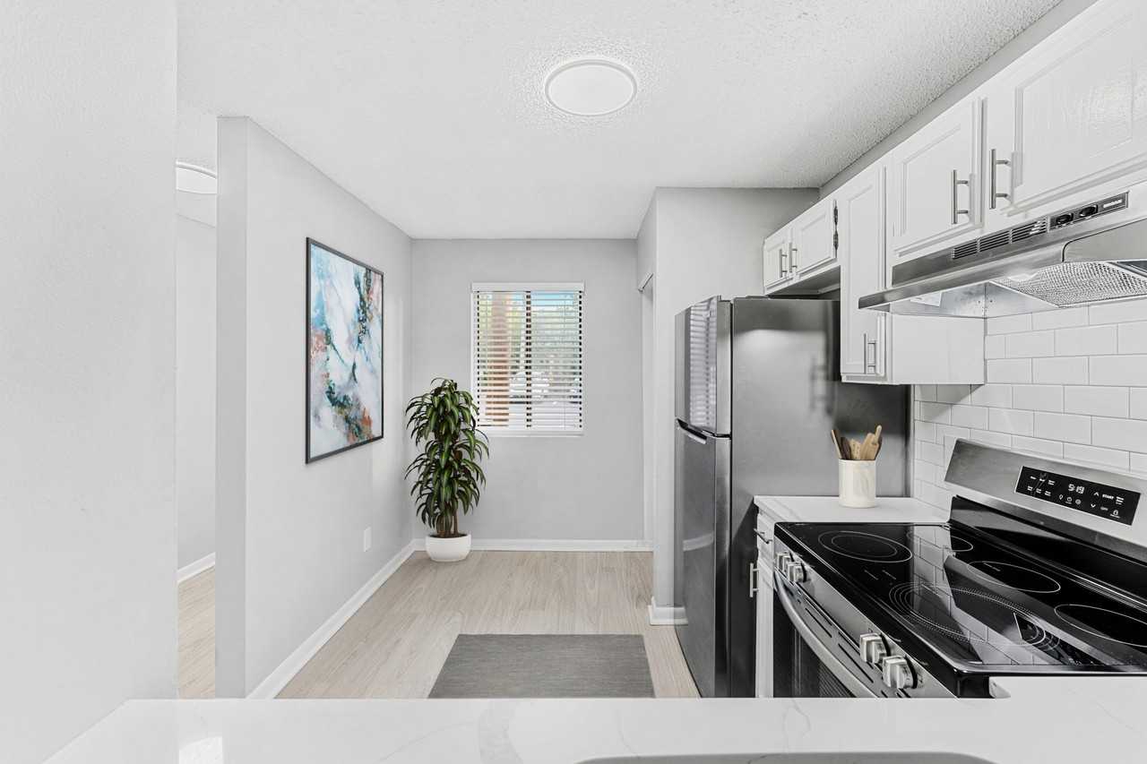 Retreat at Golf Links - Photo 6 of 47