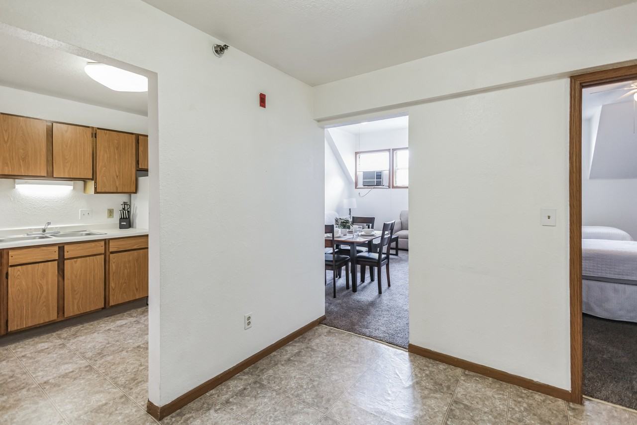 Lincoln School - Photo 7 of 30