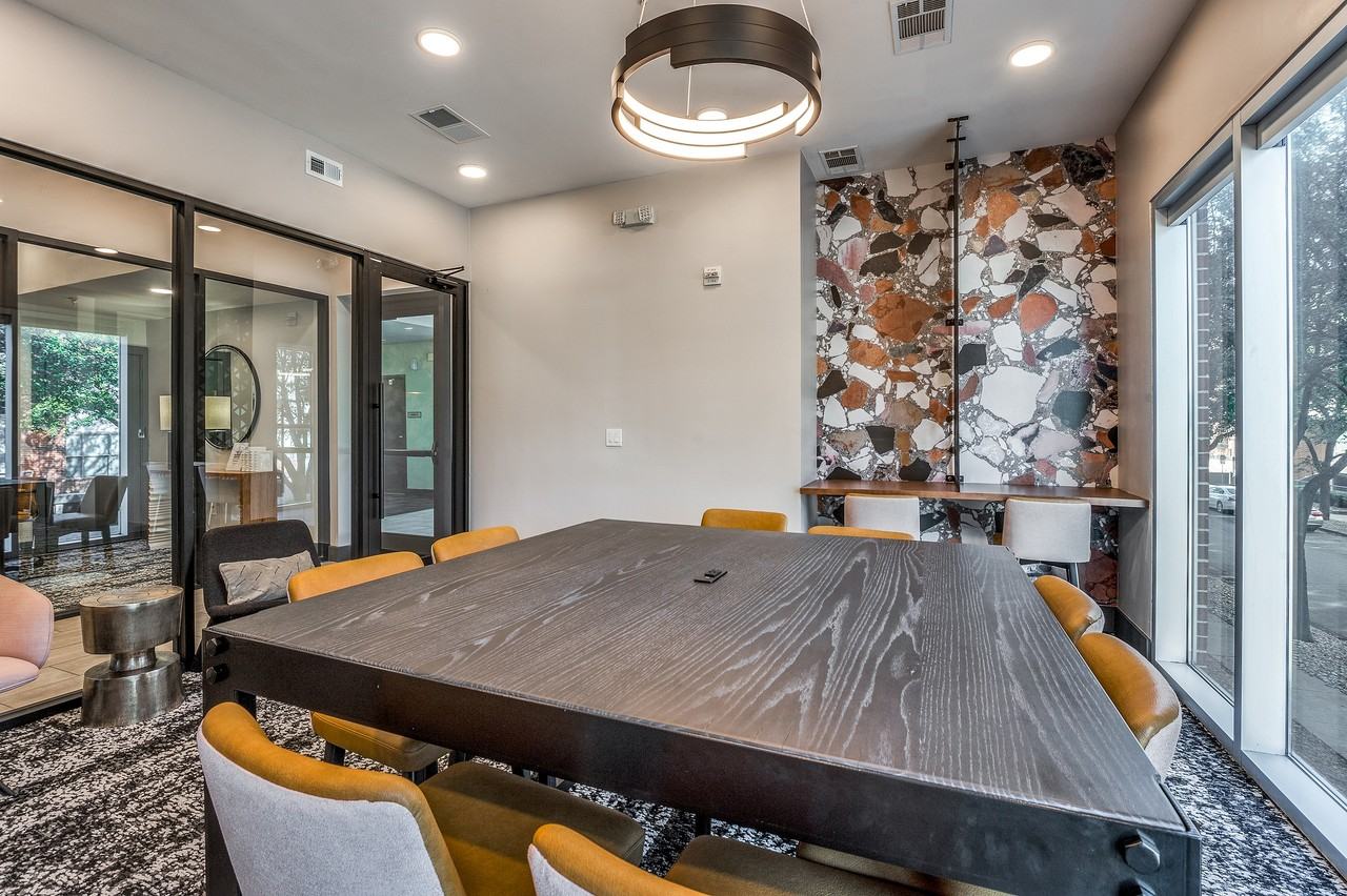 2929 Wycliff - Photo 5 of 50