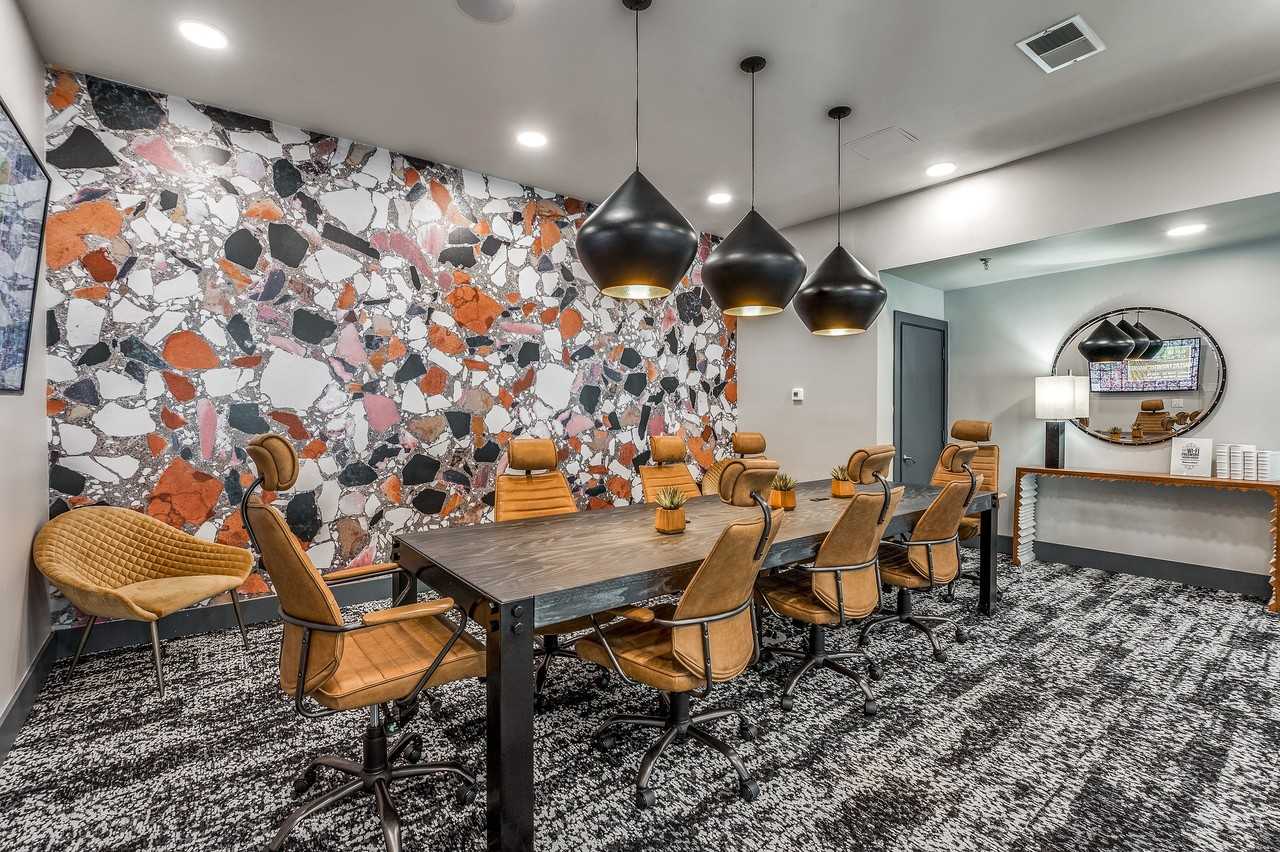 2929 Wycliff - Photo 6 of 50