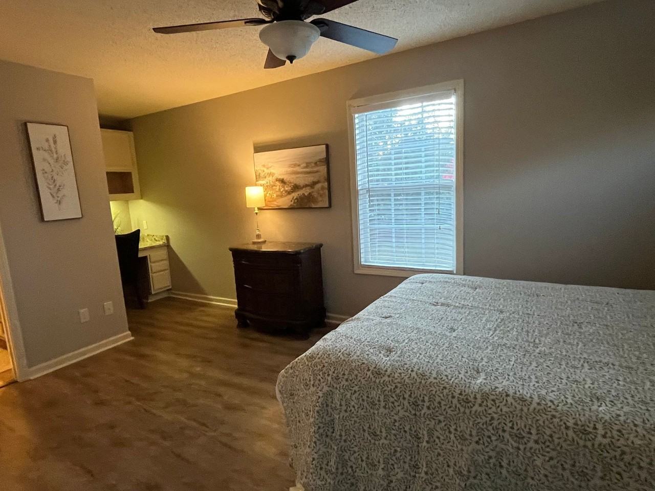 Chandler Townhouses - Photo 5 of 20