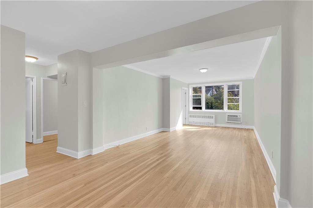 Scarsdale Scarsdale Avenue - Photo 3 of 6