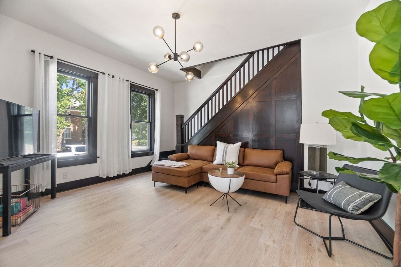 1032 College St - Photo 6 of 18