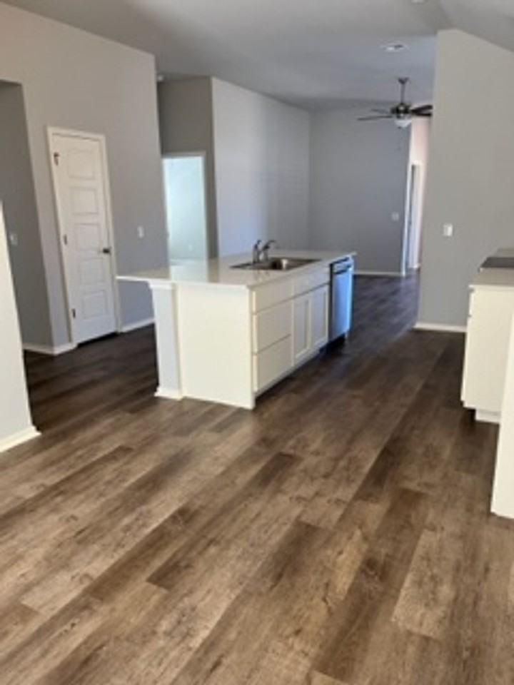 4612 Emerald Knoll Rd - Photo 7 of 15