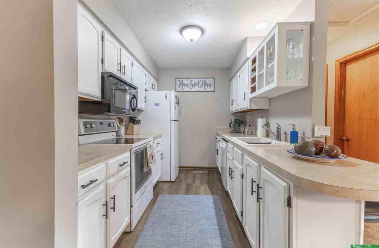 6507 S 108th Ave #0 - Photo 2 of 20