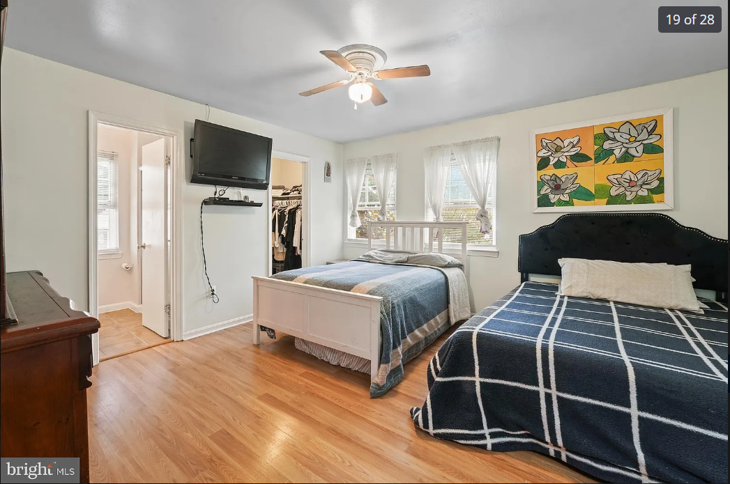 10228 Winchester Ct - Photo 3 of 7