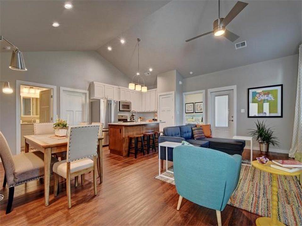 330B Rose Dr #330B - Photo 2 of 14