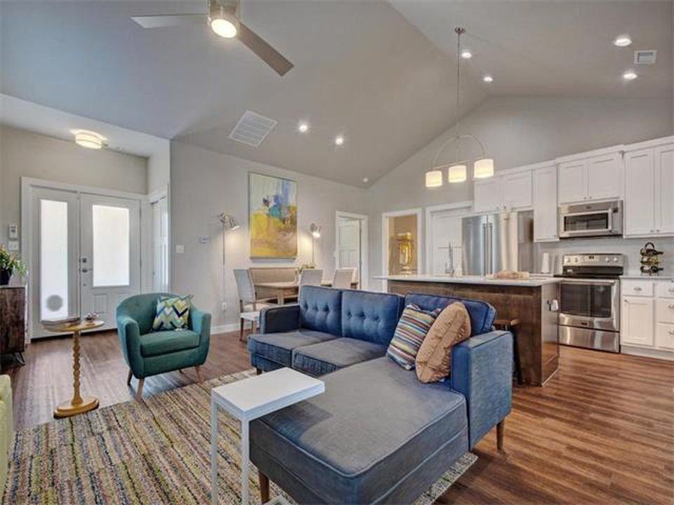 330B Rose Dr #330B - Photo 3 of 14