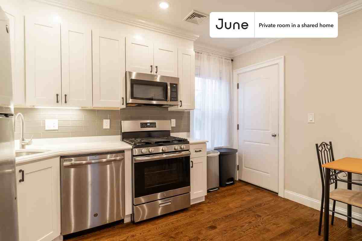 17 Kenneson Rd #D - Photo 5 of 13