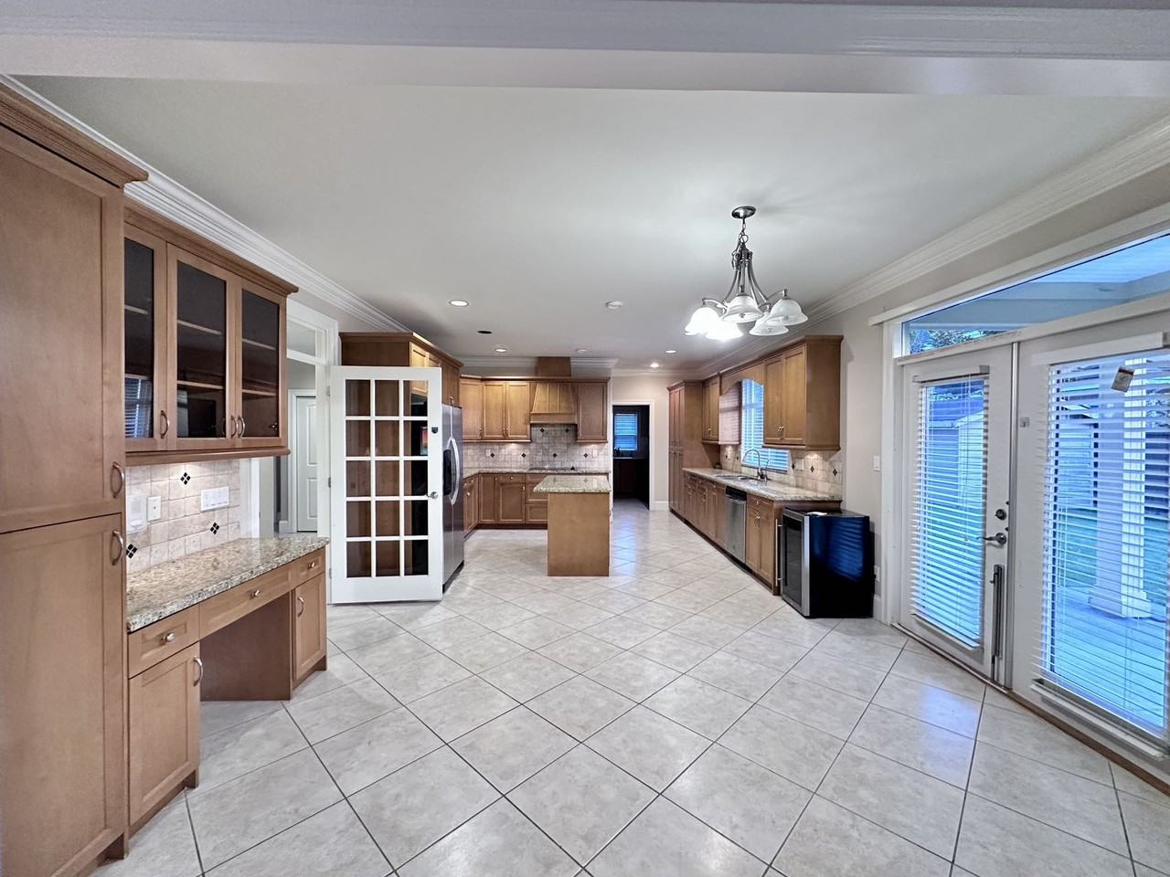3620 Rosamond Avenue - Photo 2 of 24