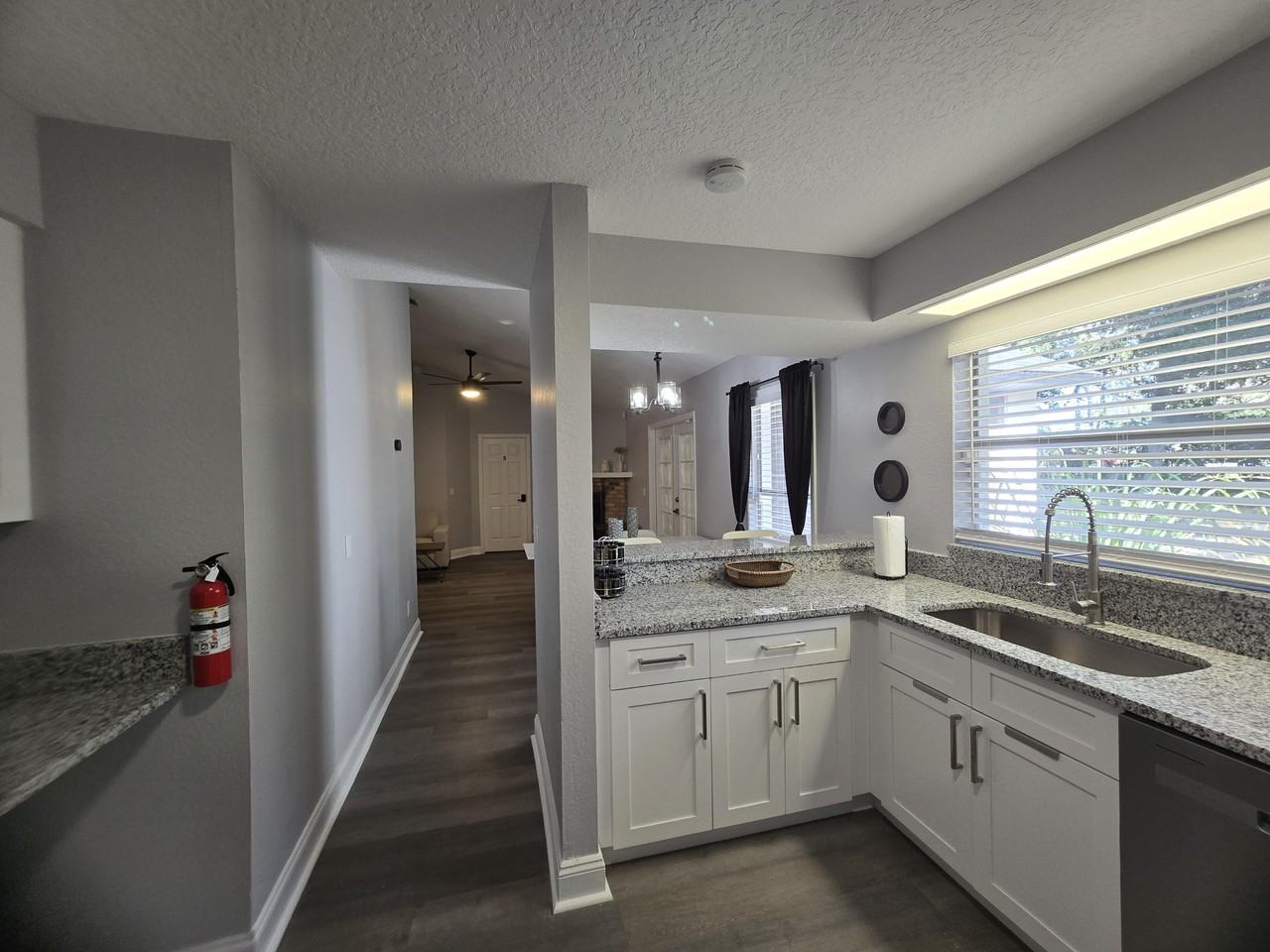 Neponset Ave - Photo 3 of 15