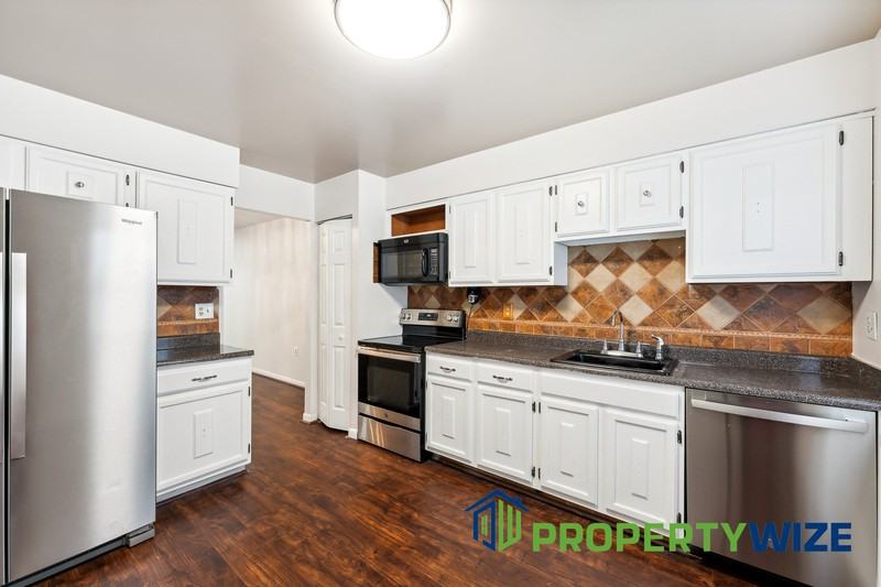 3629 Waterwheel Sq - Photo 3 of 19