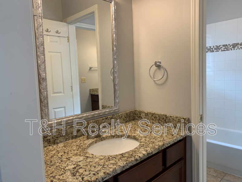 2030 N College Ave - Photo 6 of 30