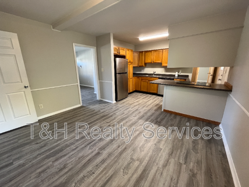 2522 Constellation Dr - Photo 7 of 33