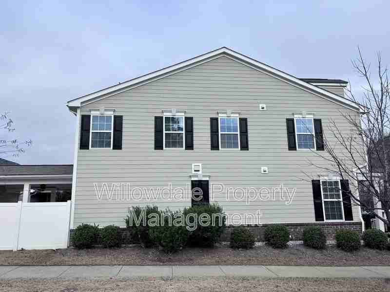 136 Spring Pine Ln - Photo 3 of 36