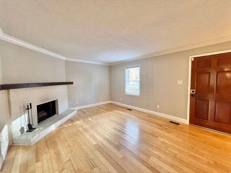 5604 Hamstead Xing - Photo 2 of 20