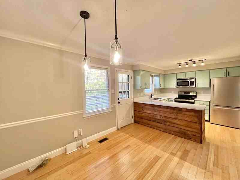 5604 Hamstead Xing - Photo 5 of 20