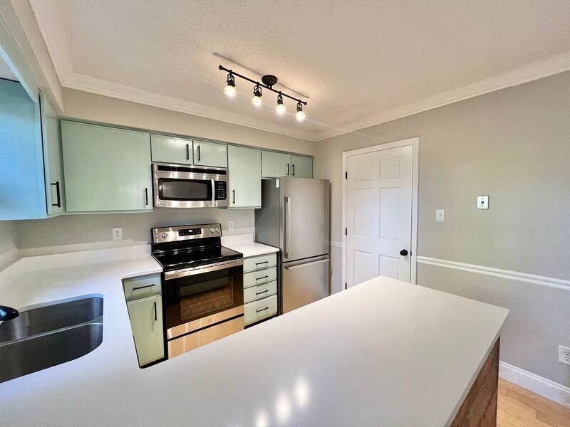 5604 Hamstead Xing - Photo 6 of 20