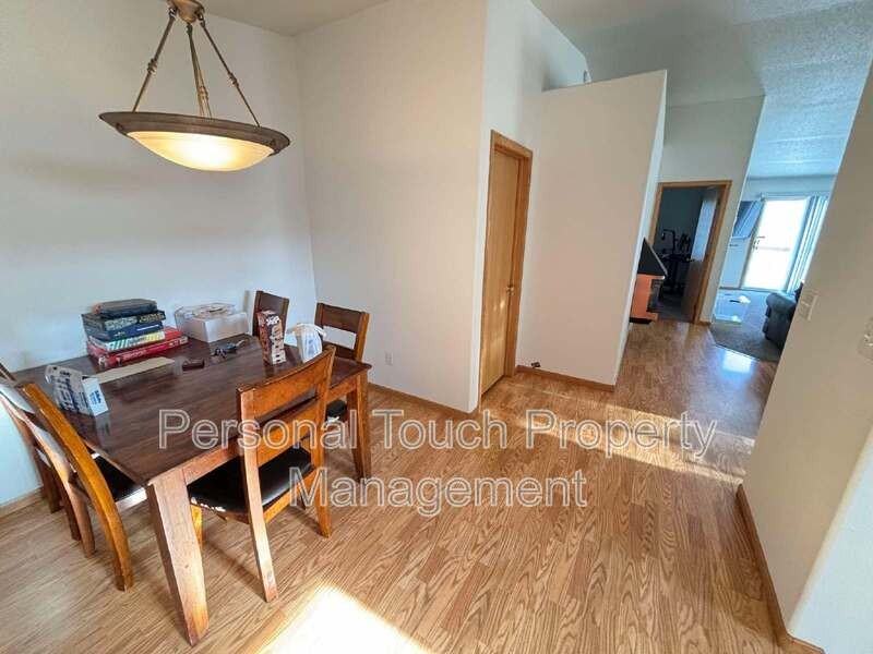 3660 Harrison St S - Photo 3 of 7