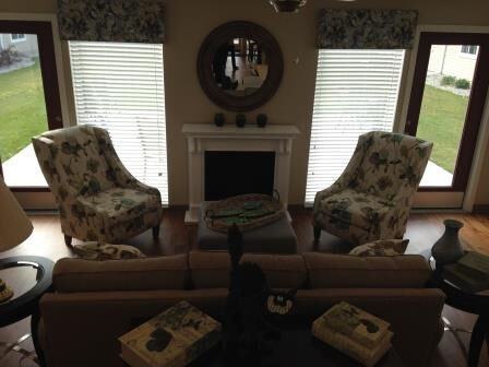 Showboat Manor - Photo 5 of 19