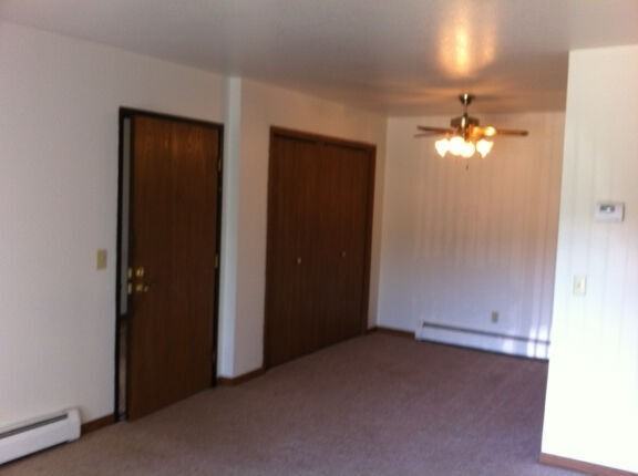 Sebewaing Terrace - Photo 3 of 5