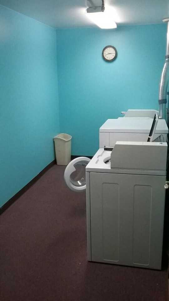 Pine Park Apartments - Photo 3 of 3