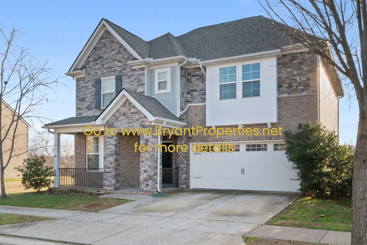 1801 Stonewater Dr - Photo 3 of 40
