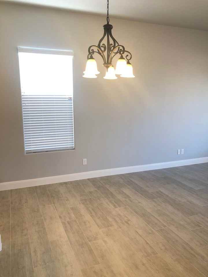 2557 W 245 N - Photo 4 of 14