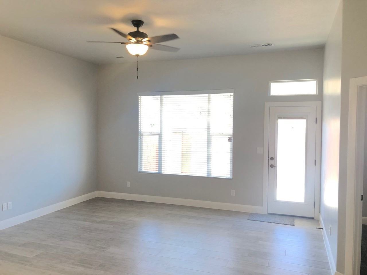 2557 W 245 N - Photo 5 of 14