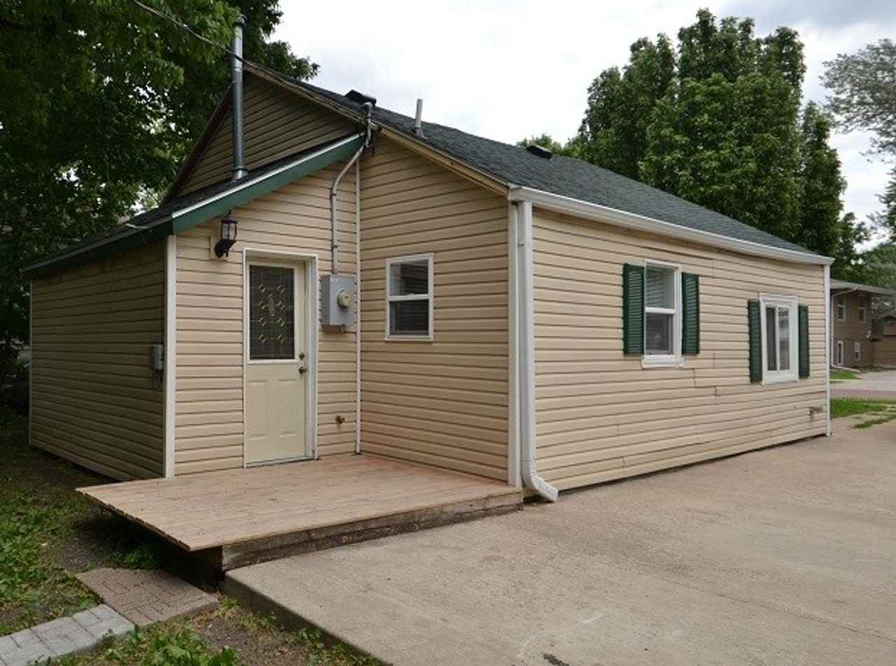 209 S Holly Ave - Photo 3 of 10