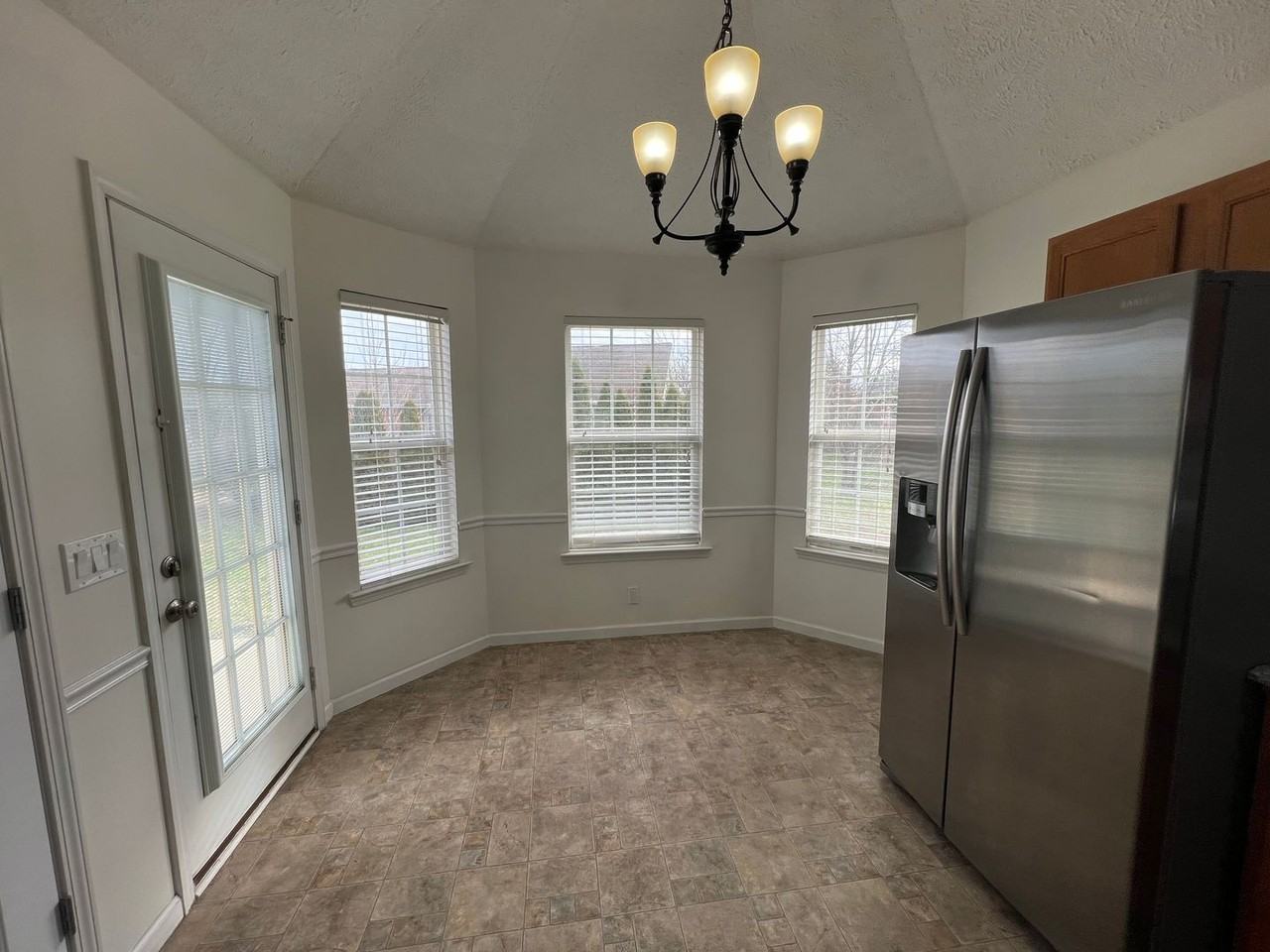 3506 Persimmon Cir - Photo 6 of 25