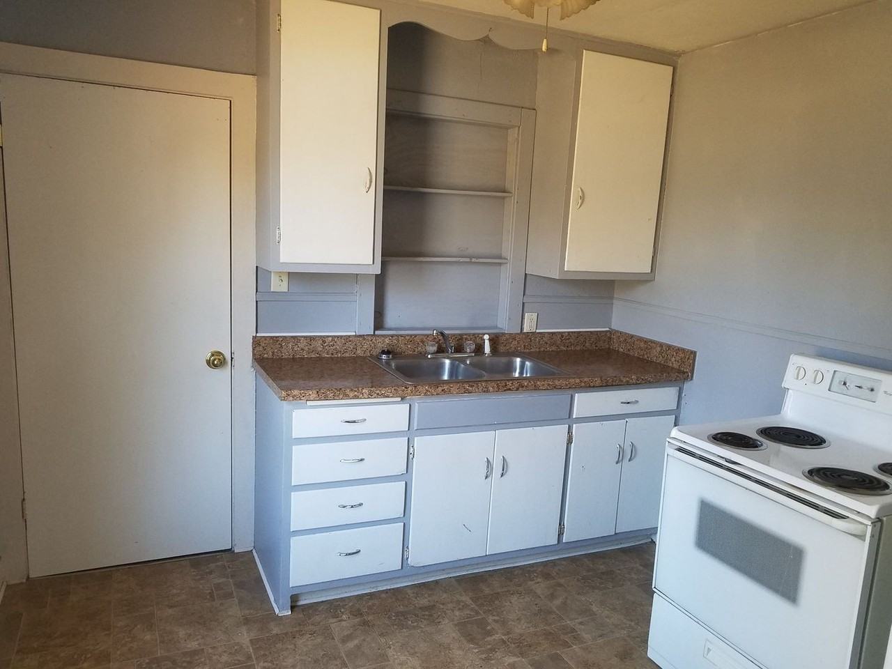 1301 W Vine Ave - Photo 4 of 14