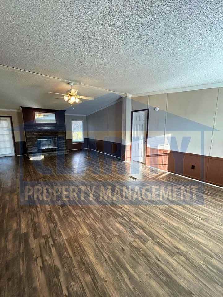 228 White Road - Photo 3 of 15