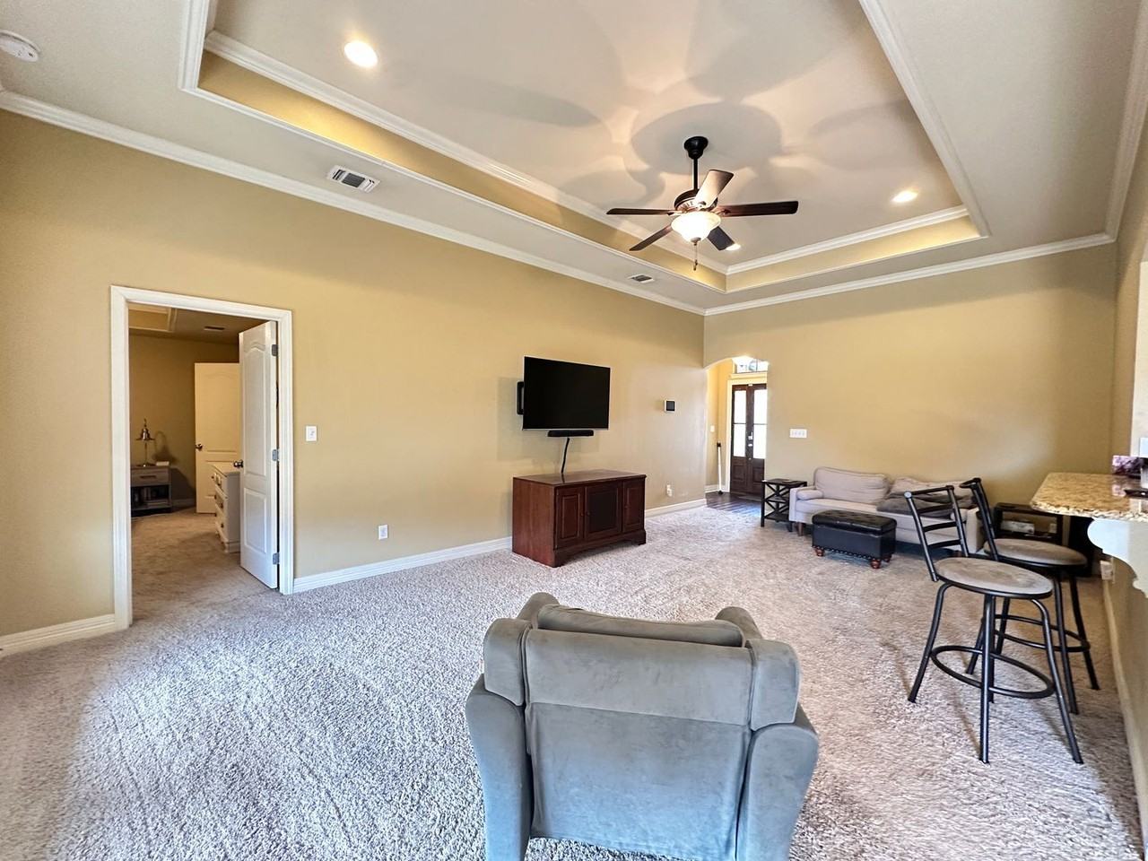 3825 Pickering Pass Dr - Photo 4 of 17