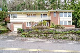 825 Sw Broadway Dr #A - Photo 1 of 1