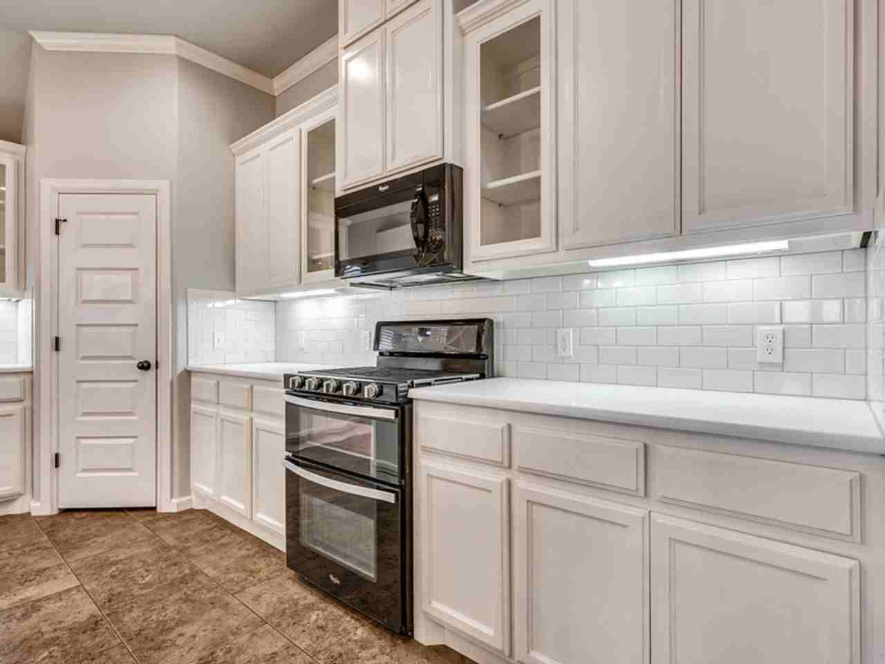 5301 Nw 162nd Ter - Photo 7 of 21