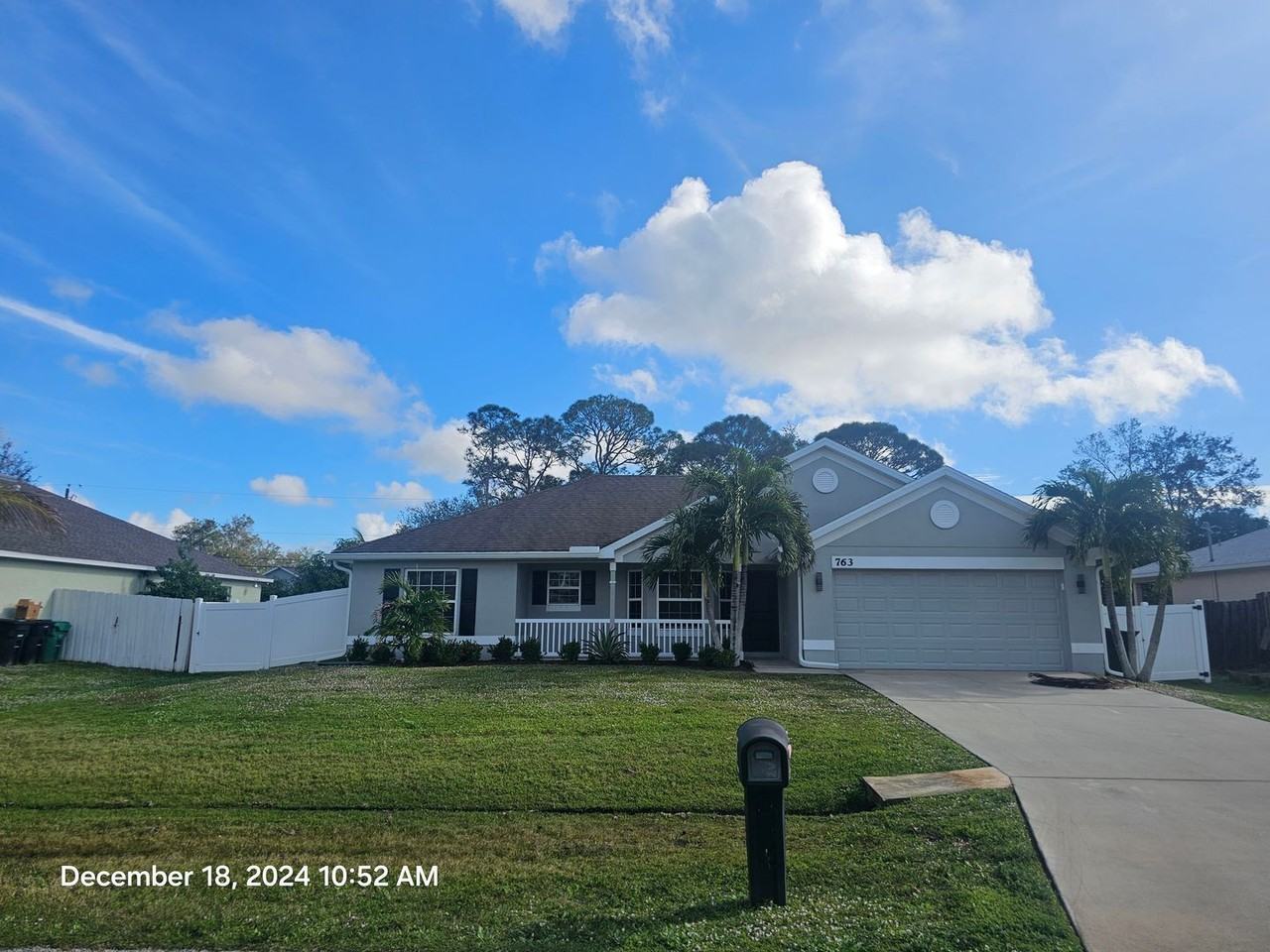 763 Sw Hogan St - Photo 4 of 30