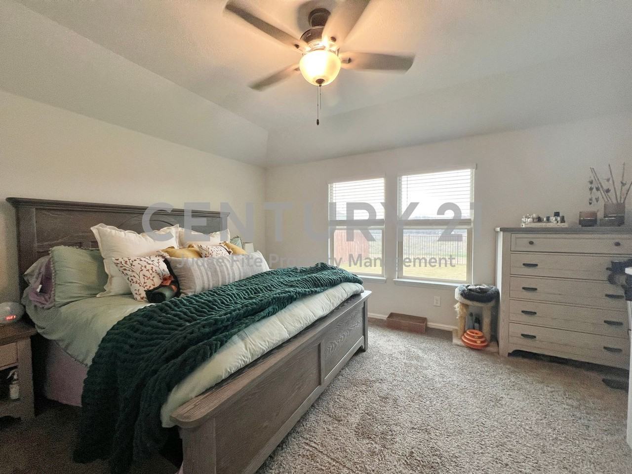 1125 Loomis Trl - Photo 6 of 11